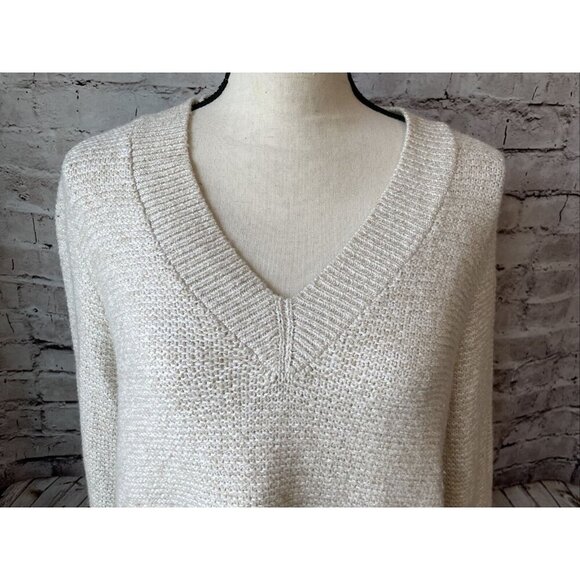 J  Jill Womens V-Neck Textured Knit‎ Sweater Beige Long Sleeve Sz M Cozy Winter - Picture 2 of 5